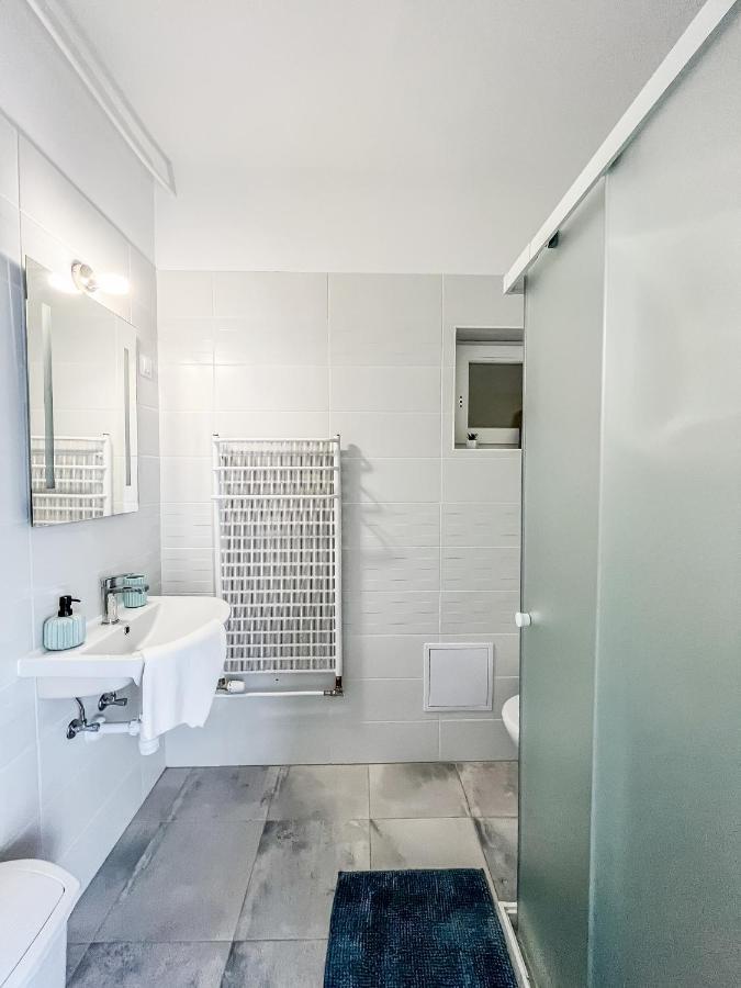 Villa 21 Boutique Rooms Balatonalmadi Ngoại thất bức ảnh
