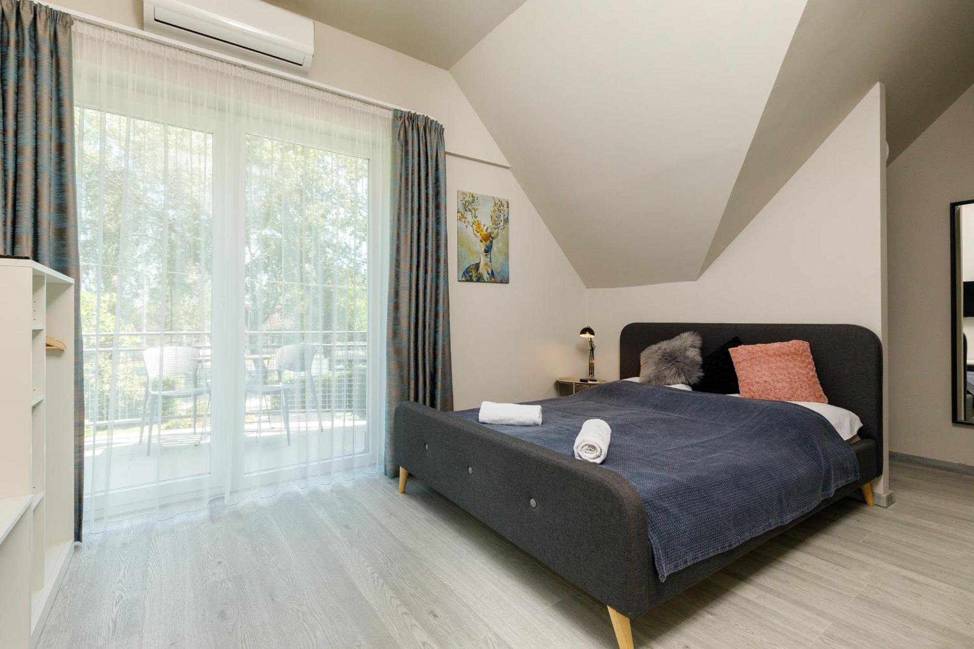 Villa 21 Boutique Rooms Balatonalmadi Ngoại thất bức ảnh